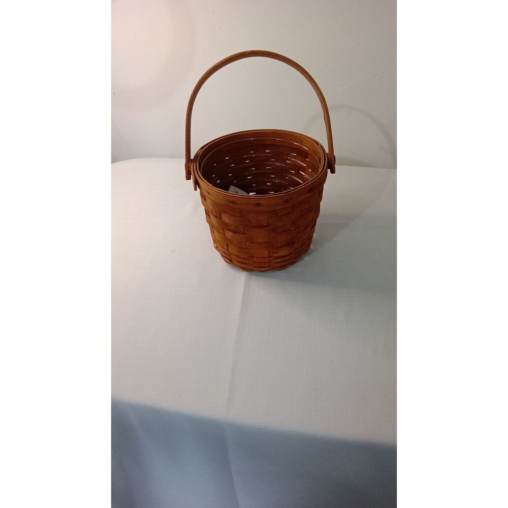 Longaberger Basket 1994 Round with Swing Handle and Protector